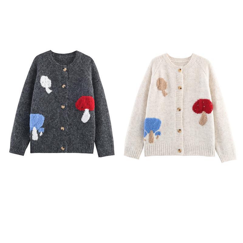 Pullover for women with colorful mushroom patterns and comfortable button details Chic and Style