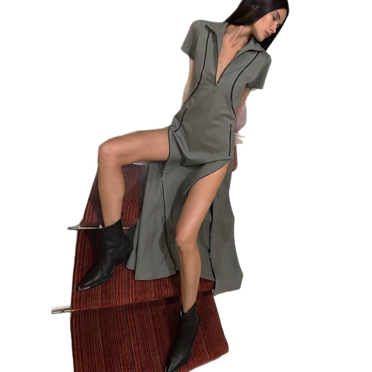 Robe maxi pour femmes avec fente haute et col montant Chic und Stil