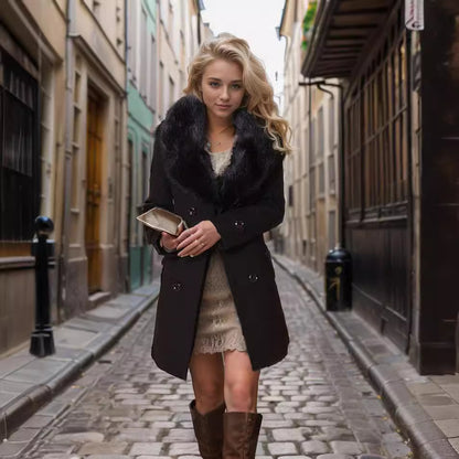 Elegant trench coat for ladies with faux fur collar and waist belt Chic und Stil