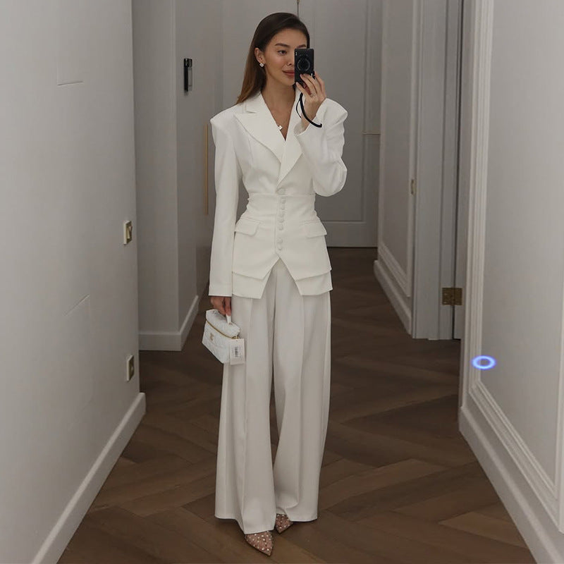 Dames élégant costume cintré Chic und Stil