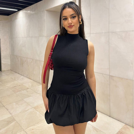 Dames Robe mini ludique avec ceinture taille raffinée et coupe stylée Chic und Stil