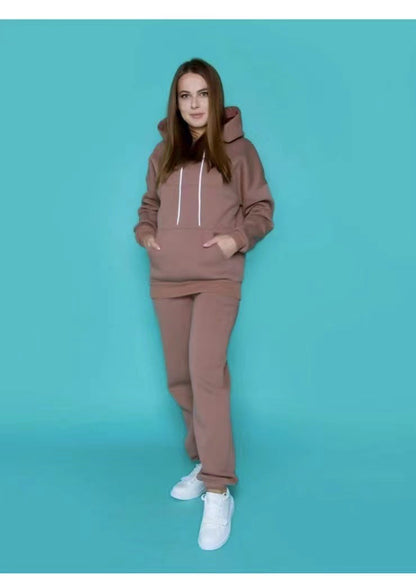 Ladies casual hoodie with comfortable jogger pants Chic and Style
