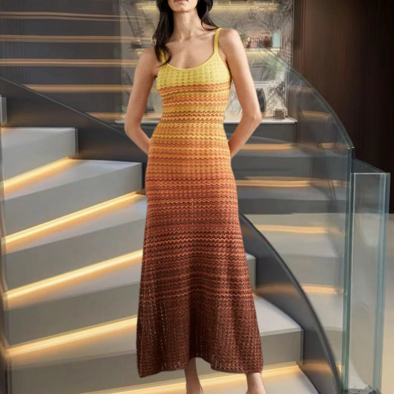 Robe maxi en tricot pour dames avec fente latérale et motif élégant Chic und Stil