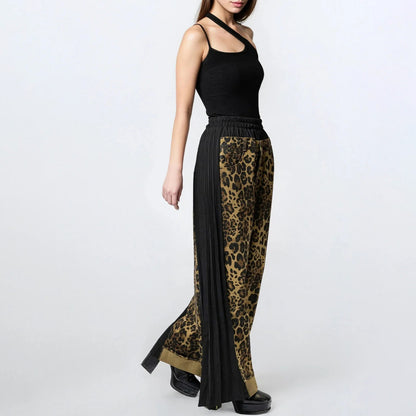 Wide leg pants for women with leopard print and elastic waistband Chic und Stil