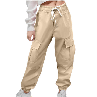 Women's cargo pants with elastic waistband and practical side pockets Chic and Style