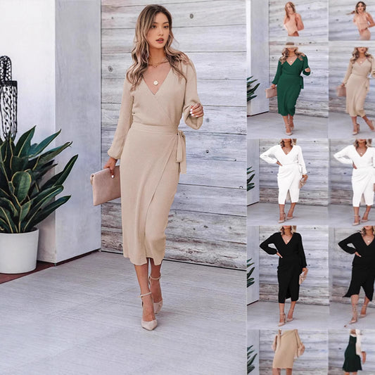 Robe portefeuille pour dames avec une élégante texture côtelée et des détails modernes Chic und Stil