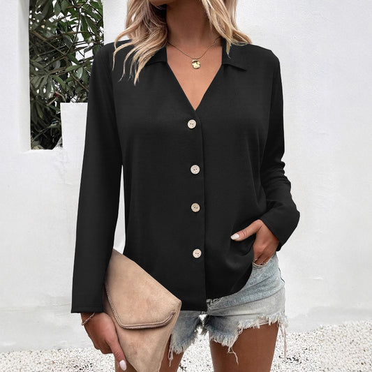 Blouse féminine tendance avec décolleté en V et détails de boutons Chic und Stil