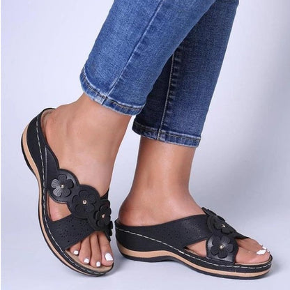 Sandales fleuries confortables pour femmes avec semelle anatomique Chic und Stil
