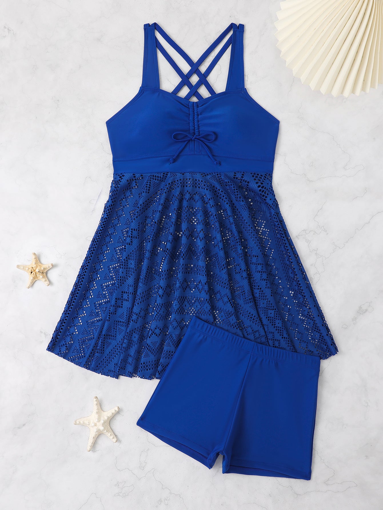 Robe de bain pour dames avec shorts intégrés et détails de bretelles raffinés Chic und Stil