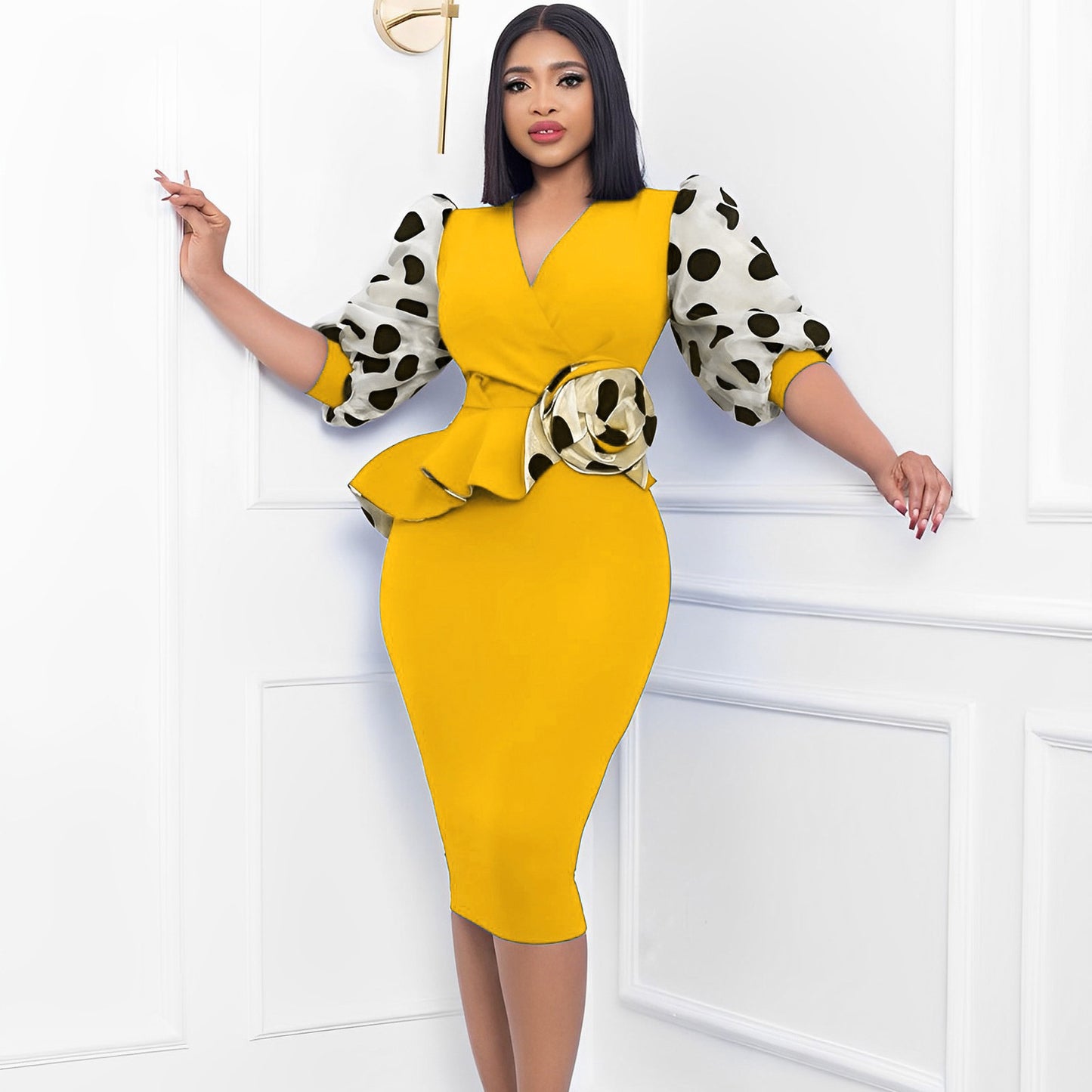 Robe portefeuille pour femmes avec des manches bouffantes transparentes et un design froncé cintré Chic und Stil