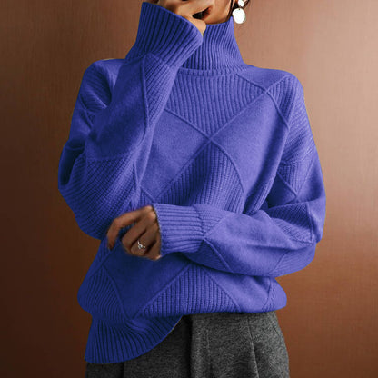 Pull femme à col montant tendance avec une optique structurée Chic und Stil