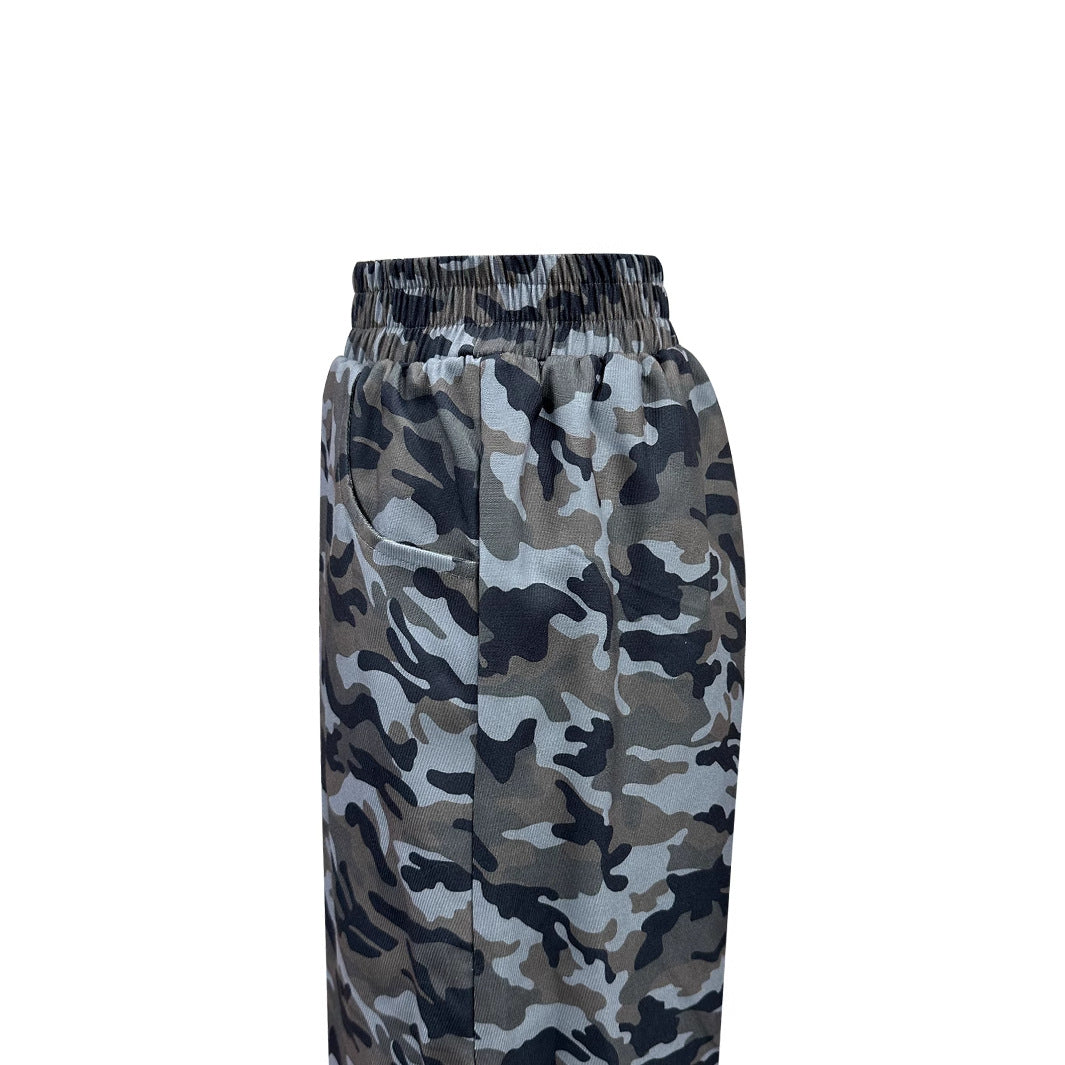 Pantalon camouflage ample pour femmes en matériau respirant Chic und Stil