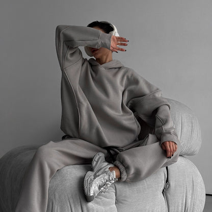 Ladies oversized casual hoodie and chic jogger pants