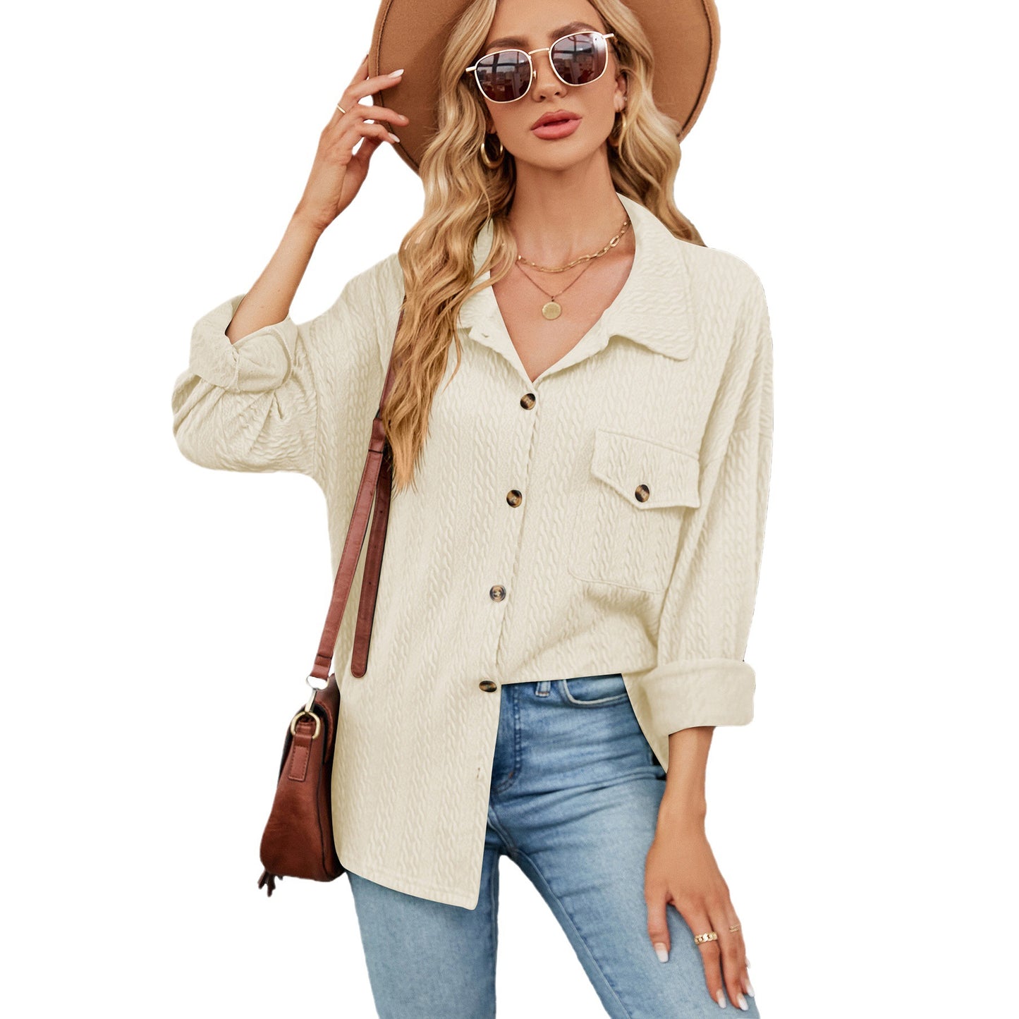 Chemise overshirt décontractée pour femmes avec design structuré Chic und Stil