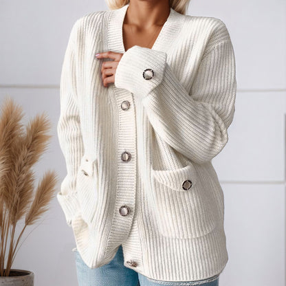 Cardigan en gros tricot pour femmes avec poches pratiques et détails de boutons élégants Chic und Stil