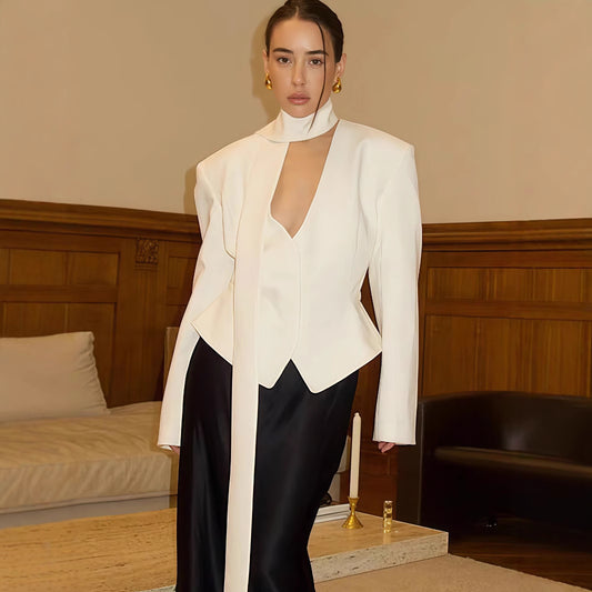 Robe blazer femme avec décolleté en V profond et élégantes longues manches Chic und Stil