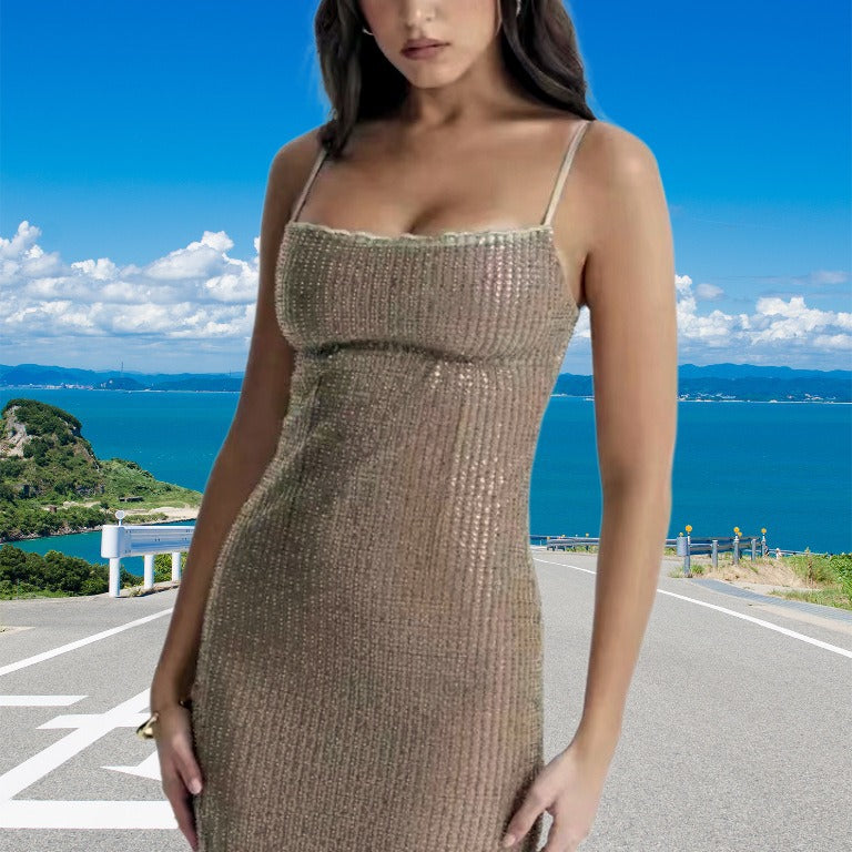 Robe à paillettes glamour pour femmes avec des bretelles spaghetti et silhouette cintrée Chic und Stil