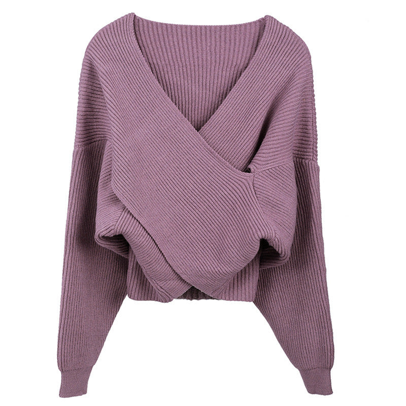 Pull-over d'enveloppé pour femmes en matériau tricoté fin avec une coupe moderne Chic und Stil