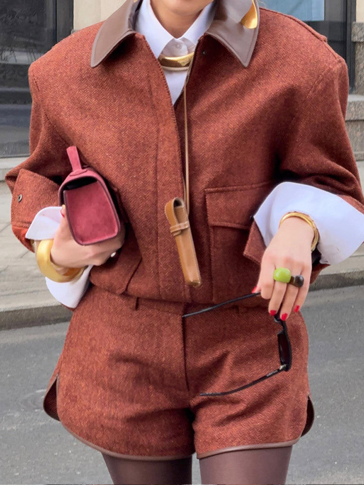 Ladies' blazer and shorts set with textured premium material Chic and Style