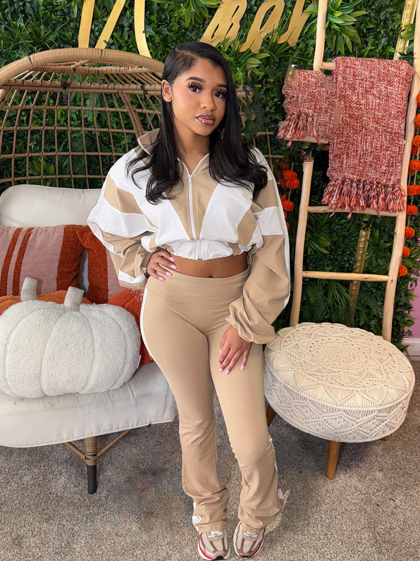 Dames Ensemble sportif deux pièces avec veste cropped et leggings ajustés Chic und Stil