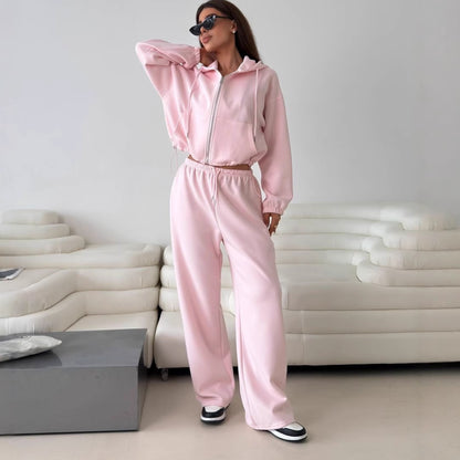 Fashionable women's hoodie with a short cut and matching jogger pants Chic and Style