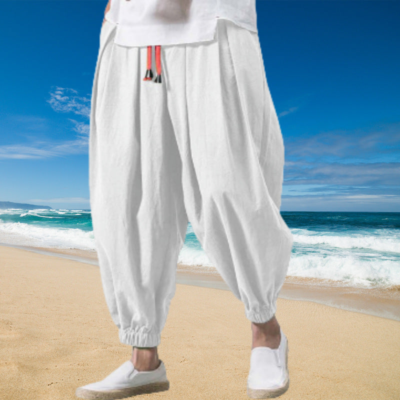 Casual pants for men with an elastic waistband and practical pockets Chic and Style