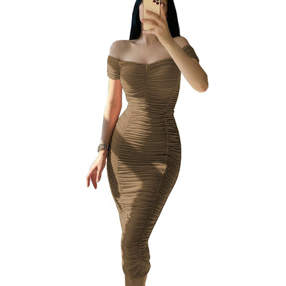 Robe portefeuille femme avec un design romantique à volants et une coupe cintrée Chic und Stil