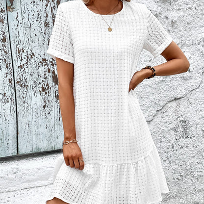 Robe d'été pour femmes avec bordure en volants et tissu léger Chic und Stil
