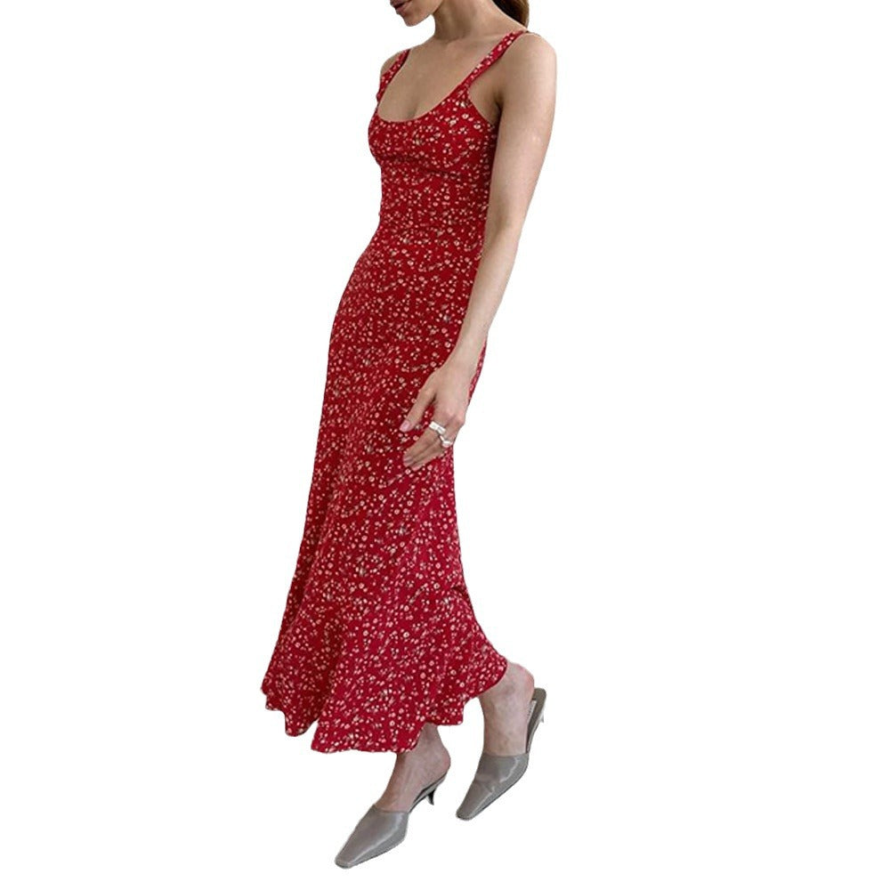 Robe de fleurs ajustée pour femmes avec des bretelles spaghetti et un ourlet évasé Chic und Stil