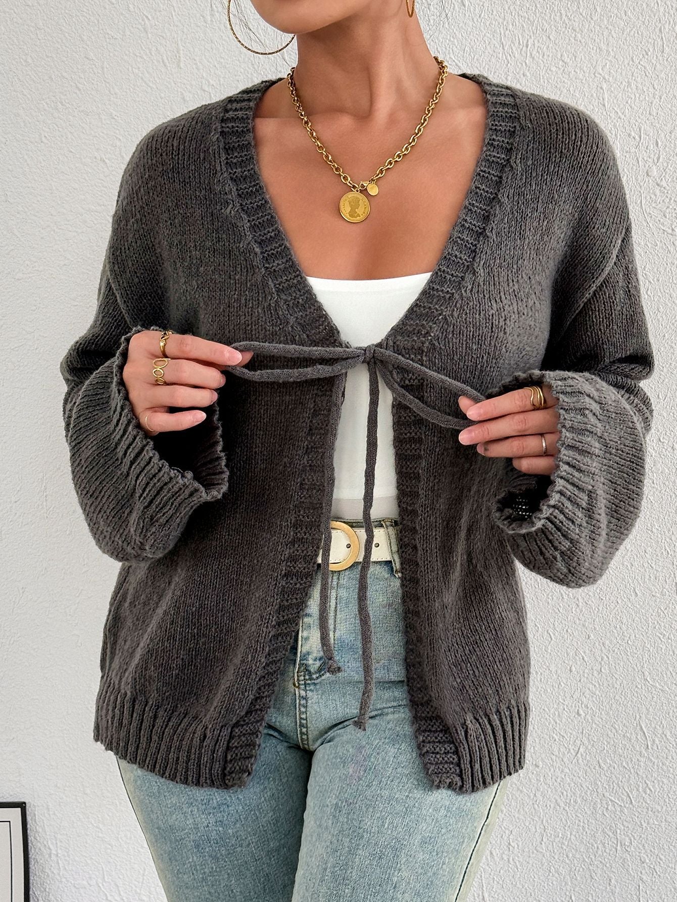 Cardigan en tricot confortable pour femmes avec un lien moderne Chic und Stil