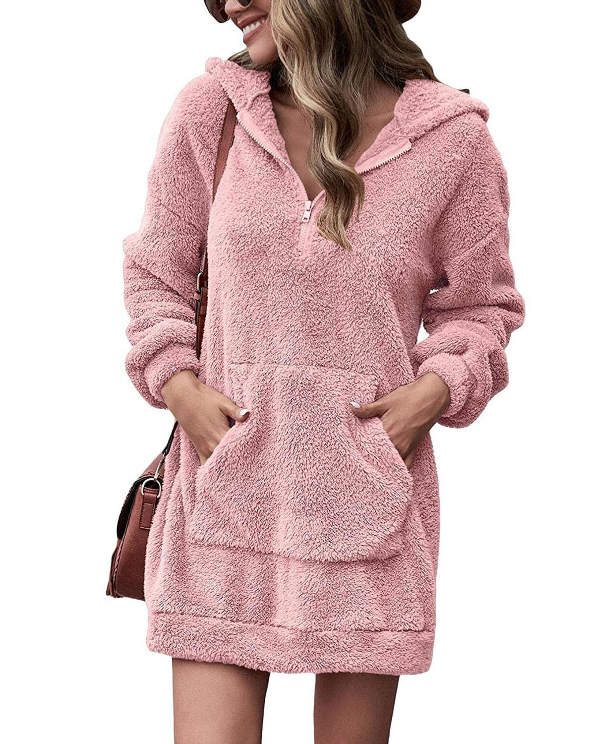 Robe hoodie douillette pour femmes avec poches pratiques et fermeture éclair mi-haute Chic und Stil