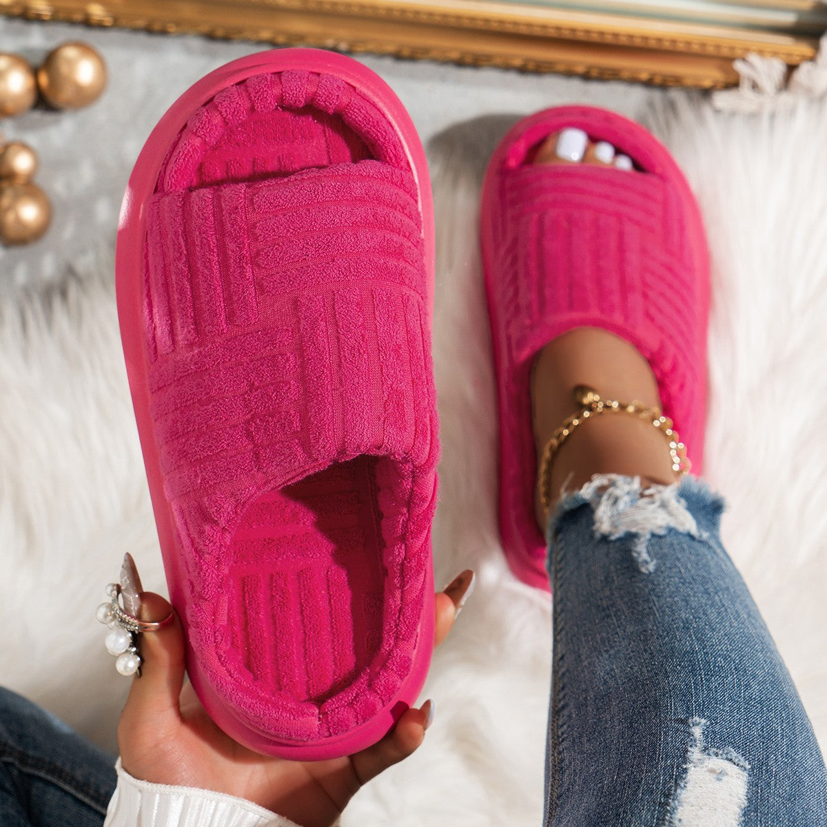 Dames chaussons moelleux avec semelle antidérapante et semelle intérieure rembourrée douce Chic und Stil