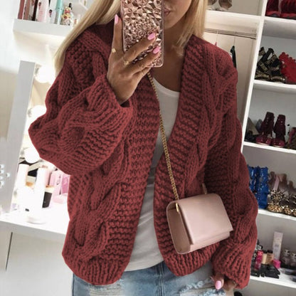 Dames cardigan avec un design de tresse frappant et une coupe oversized Chic und Stil