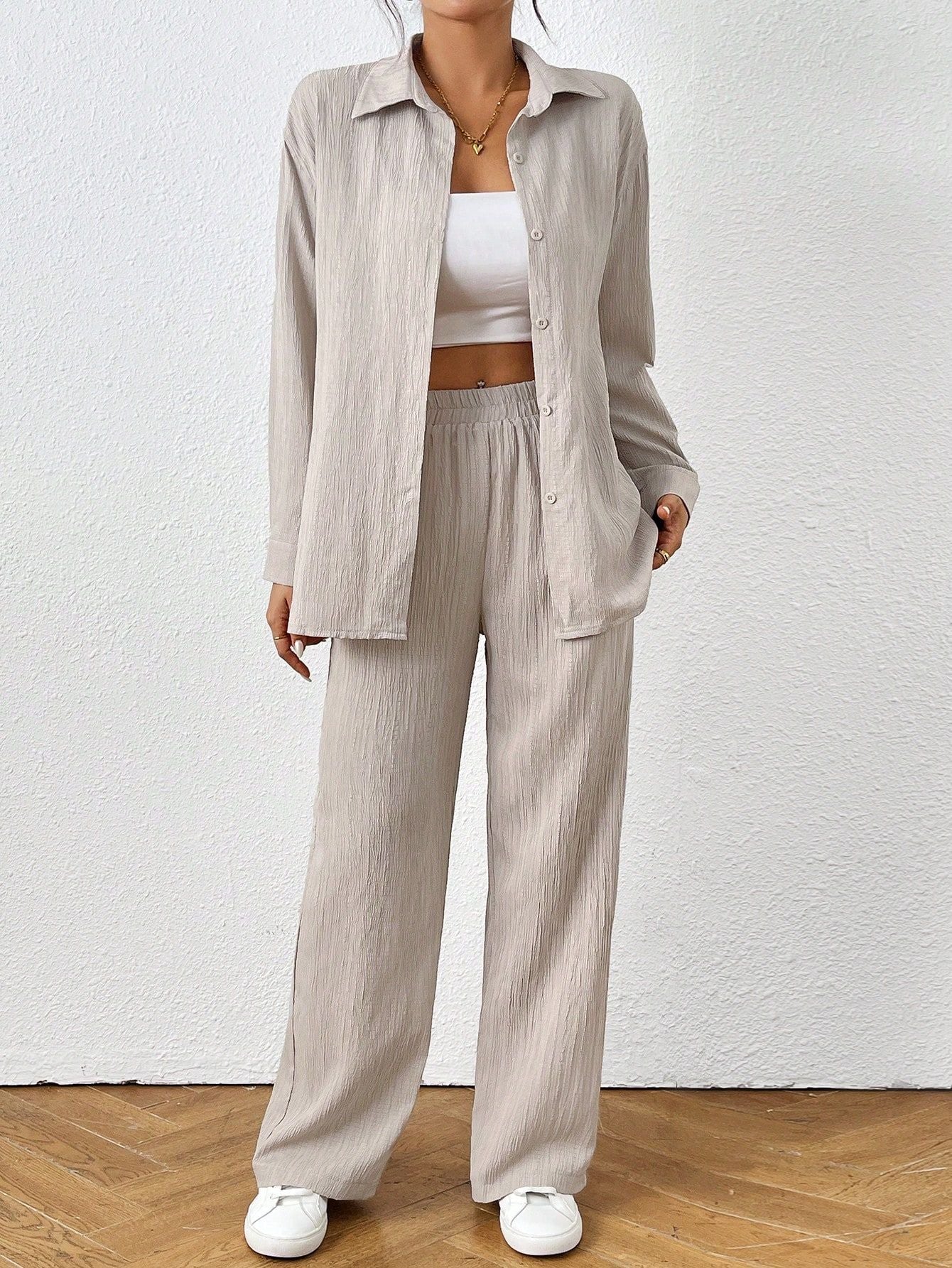 Dames Ensemble léger et aéré à deux pièces avec design structuré Chic und Stil