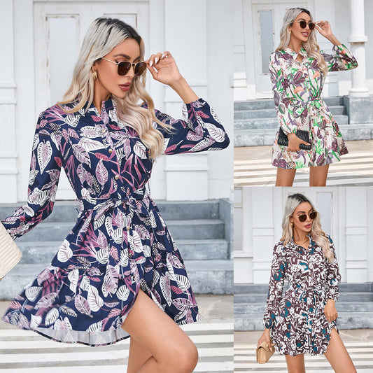Robe à fleurs pour femmes avec ceinture Chic und Stil