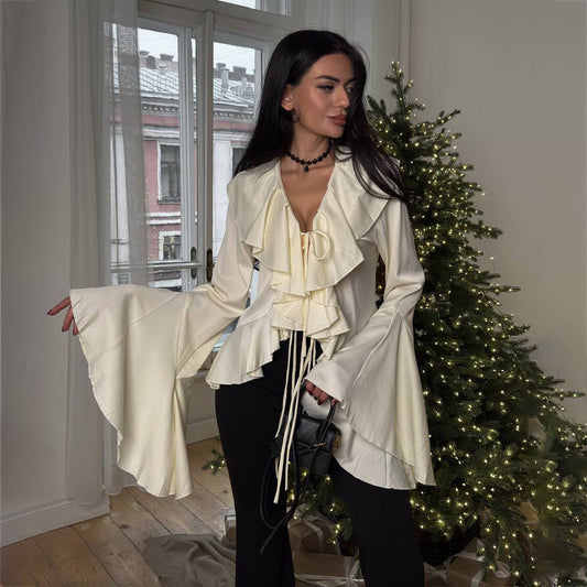 Blouse femme avec des détails volumineux en dentelle et des manches larges Chic und Stil