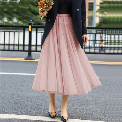 Elegant tulle skirt for women with a flared cut and an elastic waistband Chic und Stil