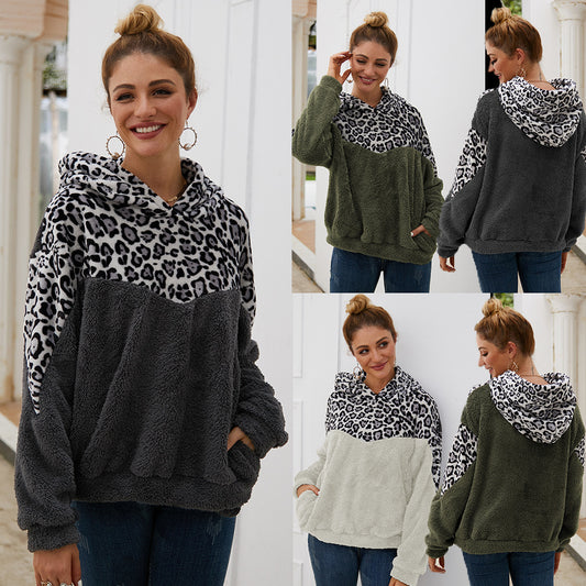 Dames Pull en teddy confortable avec capuche et motif léopard Chic und Stil