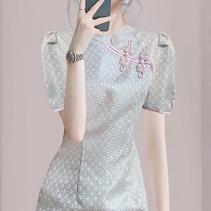 Robe Élegante Fleurie Brodée pour Femme Chic und Stil