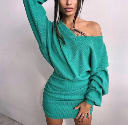 Robe mini femme avec design asymétrique et col large Chic und Stil