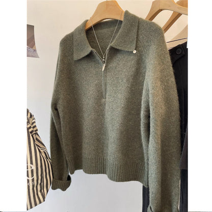Pull confortable pour femmes avec col montant et fermeture éclair courte Chic und Stil