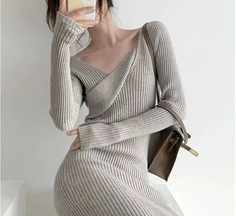 Robe tricot femme avec un élégant design Off-Shoulder et une fine structure côtelée Chic und Stil