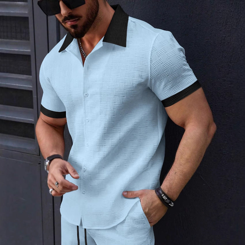 Chemise à manches courtes pour hommes au design structuré avec col contrastant Chic und Stil