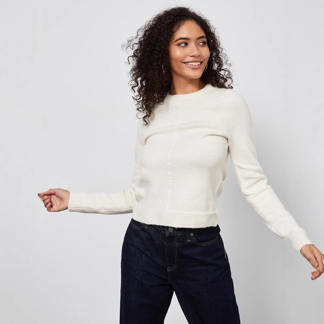 Pull en tricot pour femmes avec un joli col rond et des détails de couture modernes Chic und Stil