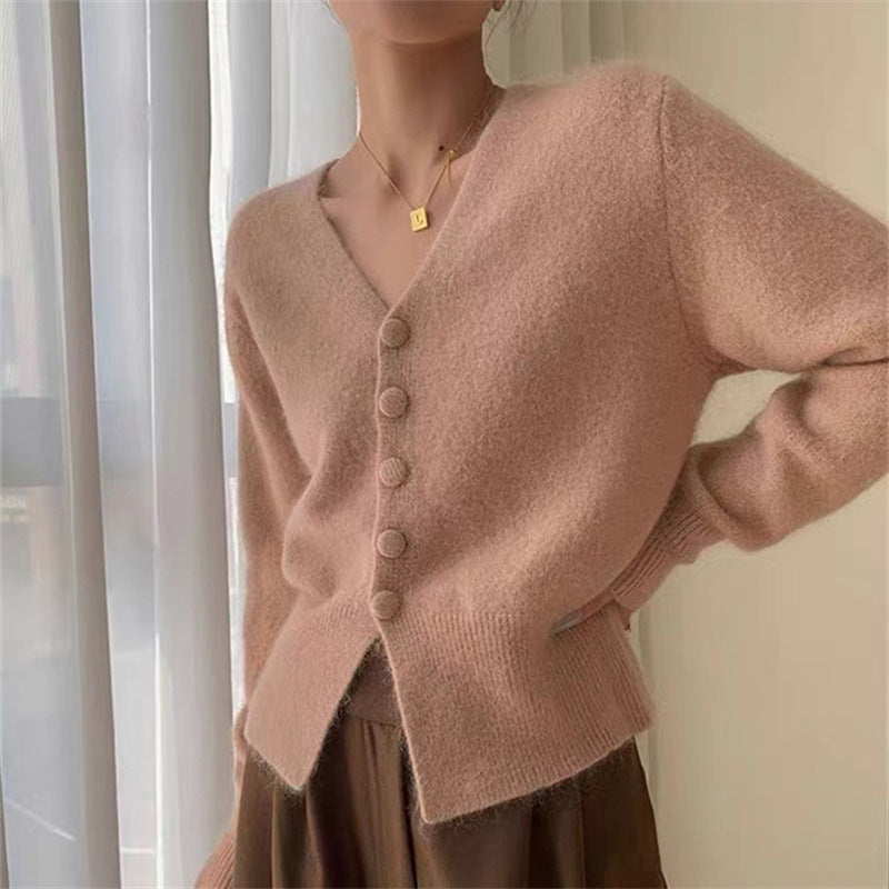Cardigan femme avec décolleté en V profond et matière fluide douce Chic und Stil