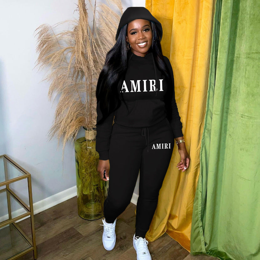 Costume de jogging pour dames avec logo moderne Chic und Stil