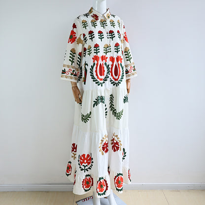 Robe à manches longues à carreaux pour femmes avec broderies florales Chic und Stil