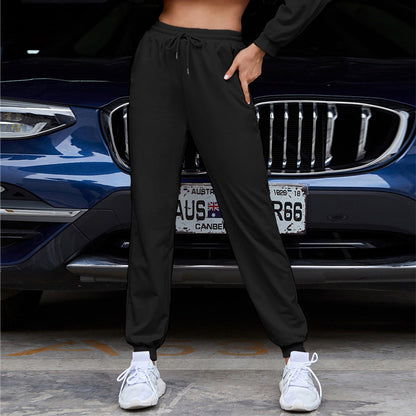 Casual women's pants with a slim fit and high waist Chic and Style