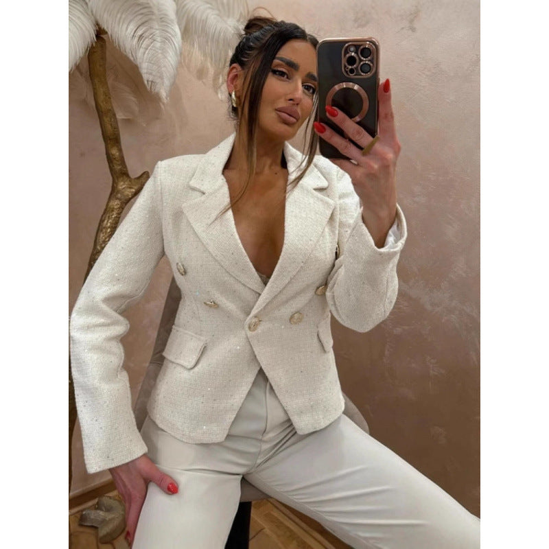 Women Elegant Blazer with Double-Breasted Buttons and Structured Fabric Chic and Style