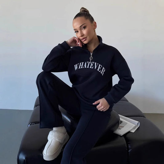 Sporty fleece sweater for women with a high collar and zipper Chic und Stil